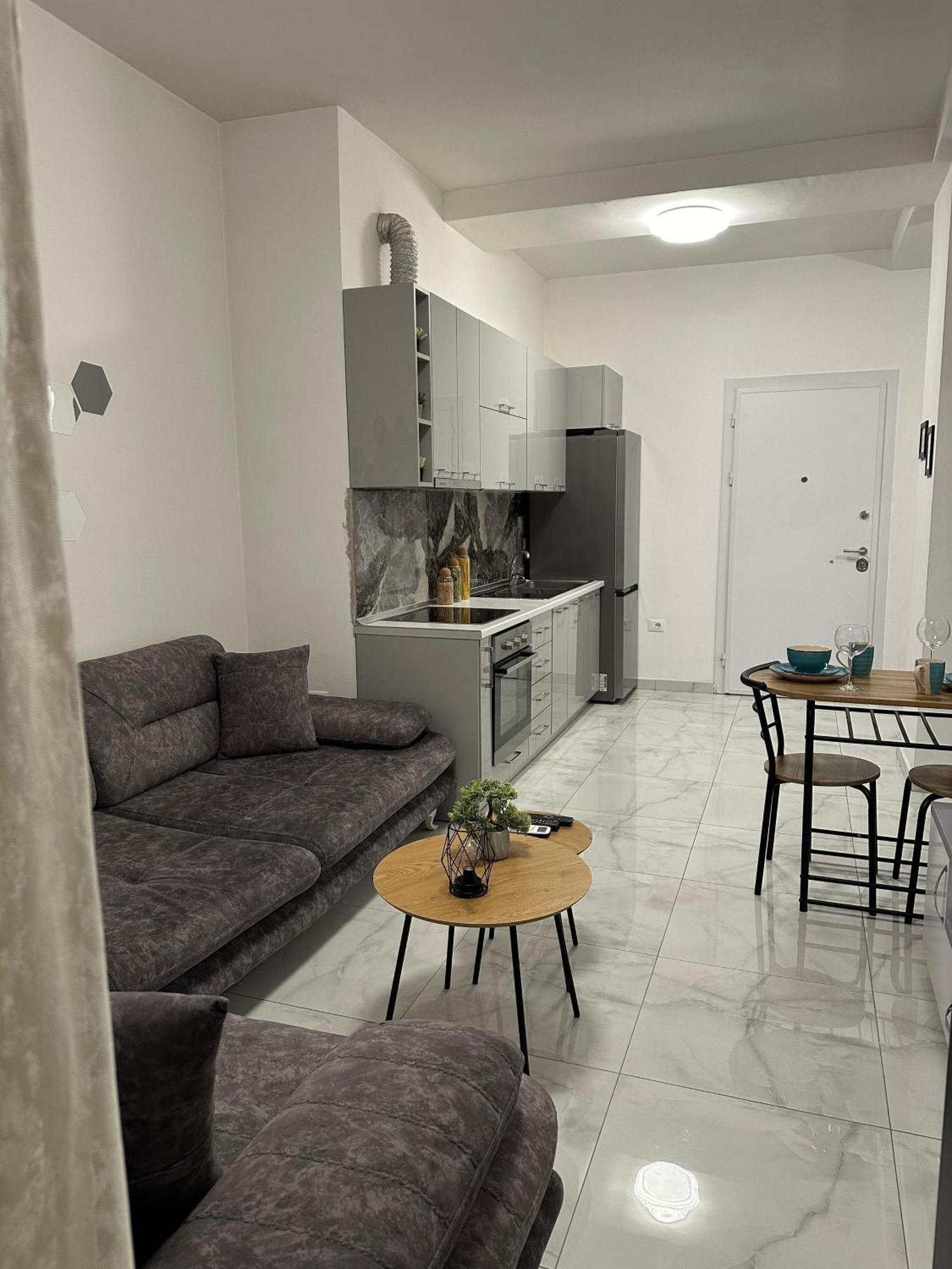 Second Home 1 Tirana Zewnętrze zdjęcie